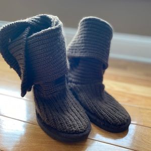 Knitted BearPaw Boots
